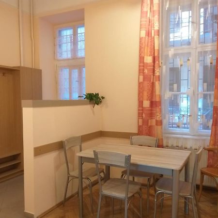 Tempo Courtyard Apartman Budapest Extérieur photo